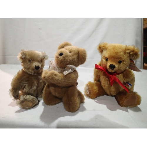 2355 - Three bears; Boyds kneeling bear Hope with labels, Deans Mohair Blonde with labels and Chad Valley, ... 