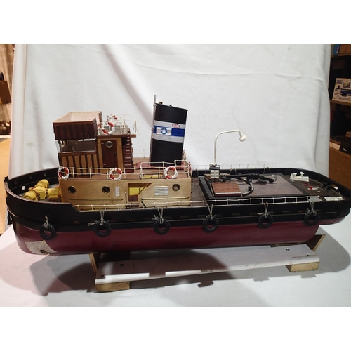 2431 - Radio controlled model tug boat, wood construction, electric twin motors and brass propellers, L: 80... 