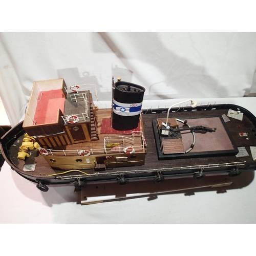 2431 - Radio controlled model tug boat, wood construction, electric twin motors and brass propellers, L: 80... 