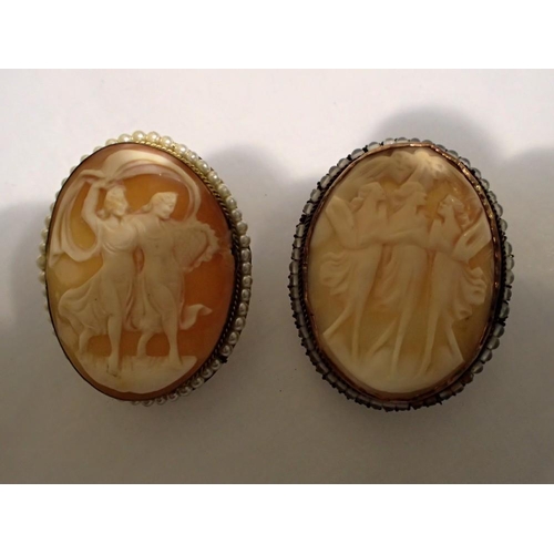 1070 - Two cameo brooches, largest 40 x 30 mm. UK P&P Group 1 (£16+VAT for the first lot and £2+VAT for sub... 