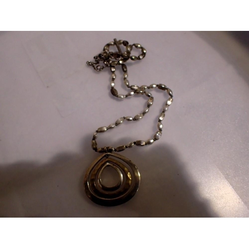 1080 - Hallmarked silver pendant necklace, L: 52 cm. UK P&P Group 1 (£16+VAT for the first lot and £2+VAT f... 