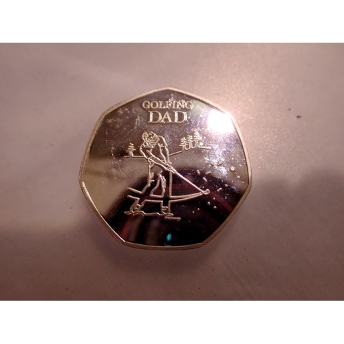 1131 - Commemorative 50p coin, Golfing Dad. UK P&P Group 0 (£6+VAT for the first lot and £1+VAT for subsequ... 