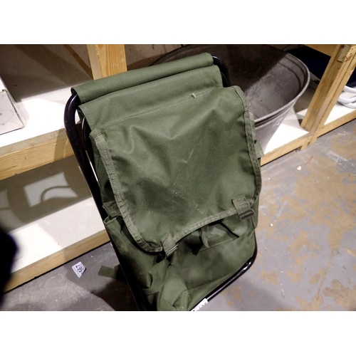 1567 - Combination rucksack/seat. Not available for in-house P&P