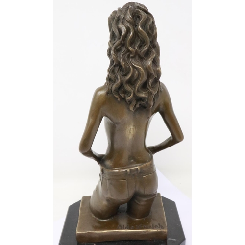 337 - Aldo Vitaleh Italian bronze semi-nude figure of a woman, raised on a black marble plinth, H: 25 cm. ... 