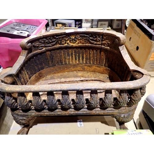 1817 - Cast iron fire grate. Not available for in-house P&P