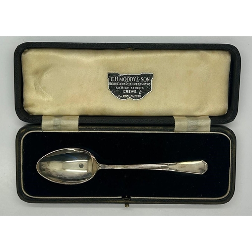 80 - Hallmarked silver teaspoon by C.H Moody & Son Crewe in a leather case, 23g. UK P&P Group 1 (£16+VAT ... 