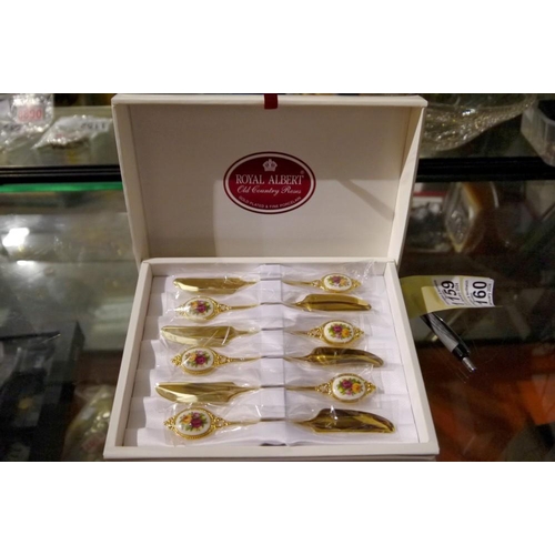 1157 - Royal Albert Old Country Roses gold plated knives, boxed. UK P&P Group 2 (£20+VAT for the first lot ... 