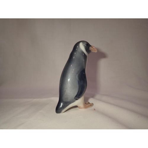 215 - Royal Copenhagen figurine of a penguin, no cracks or chips, H: 10 cm. UK P&P Group 1 (£16+VAT for th... 