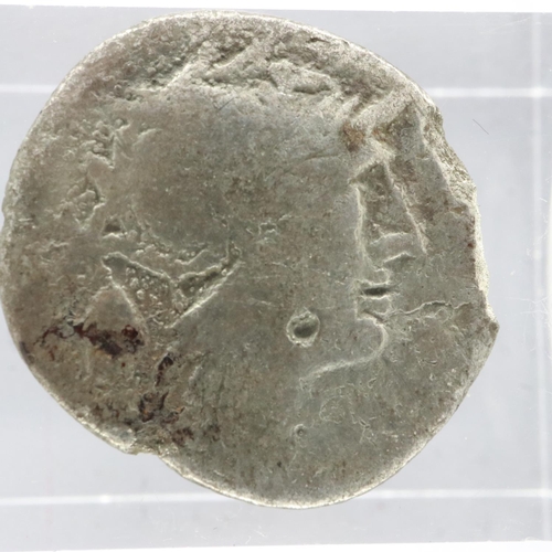 2139 - Roman Republic silver Denarius with Quadriga - F grade, UK P&P Group 0 (£6+VAT for the first lot and... 