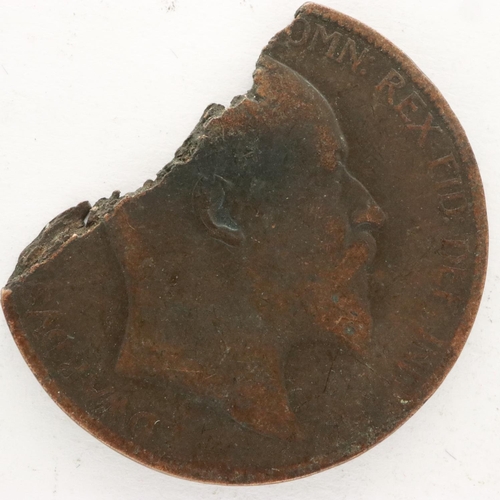 2166 - Edward VII penny, flan crack across planchet - rough cut, UK P&P Group 0 (£6+VAT for the first lot a... 