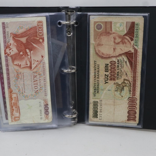 2268 - An album of world banknotes, all circulated. UK P&P Group 1 (£16+VAT for the first lot and £2+VAT fo... 