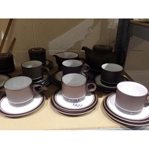 1027 - Hornsea tea service. Not available for in-house P&P