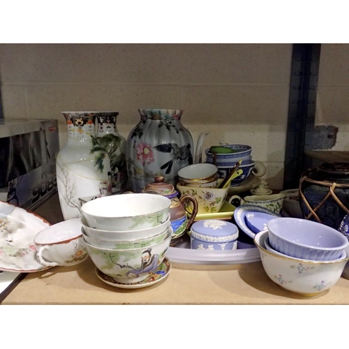 1051 - **** WITHDRAWN ****Large quantity of mixed ceramics including Wedgwood and oriental, some pieces dam... 