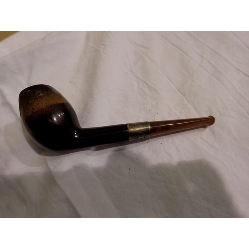 1072 - Hardwood pipe with hallmarked silver collar and an amber tip. UK P&P Group 1 (£16+VAT for the first ... 