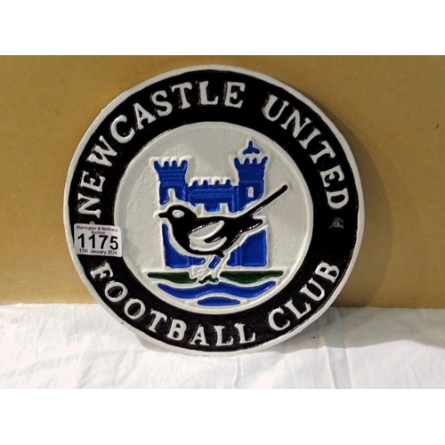 1175 - Newcastle United cast iron wall plaque, D: 25 cm. UK P&P Group 2 (£20+VAT for the first lot and £4+V... 