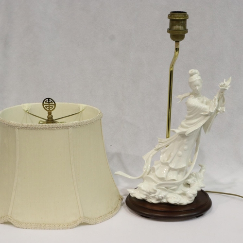 254 - Franklin Mint Goddess of the Heavenly Flowers table lamp, by Mei-Lin-Li, no cracks or chips, H: 68 c... 