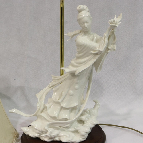 254 - Franklin Mint Goddess of the Heavenly Flowers table lamp, by Mei-Lin-Li, no cracks or chips, H: 68 c... 