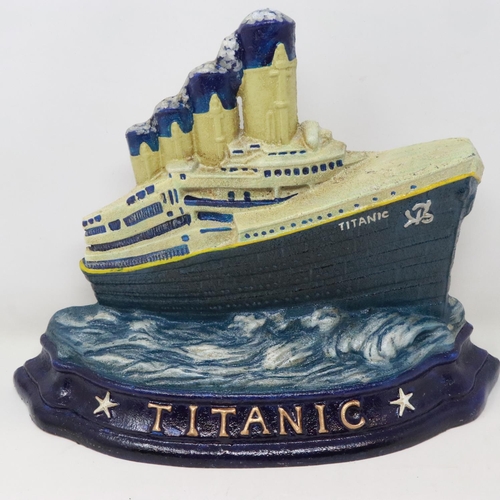 289 - Painted cast iron Titanic doorstop, H: 25 cm. UK P&P Group 3 (£30+VAT for the first lot and £8+VAT f... 