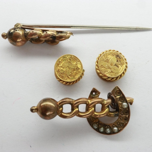 51 - One yellow metal brooch, and three yellow metal studs, combined 3.9g. UK P&P Group 0 (£6+VAT for the... 