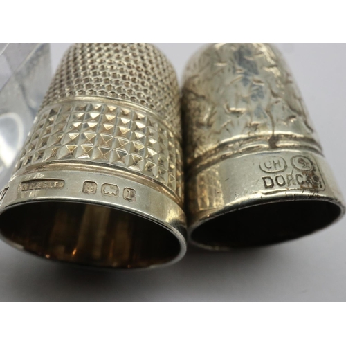 112 - Two silver thimbles, one hallmarked Birmingham assay, 9g. UK P&P Group 1 (£16+VAT for the first lot ... 