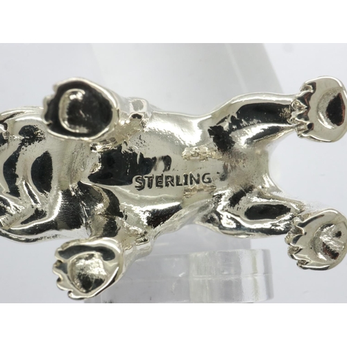 118 - Sterling silver diminutive bulldog pin cushion, L: 38 mm. UK P&P Group 1 (£16+VAT for the first lot ... 