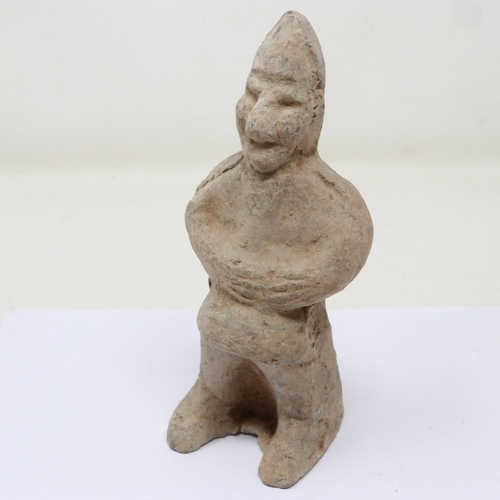 162 - Han Dynasty clay guardian in the form of a warrior, H: 17 cm. UK P&P Group 2 (£18+VAT for the first ... 