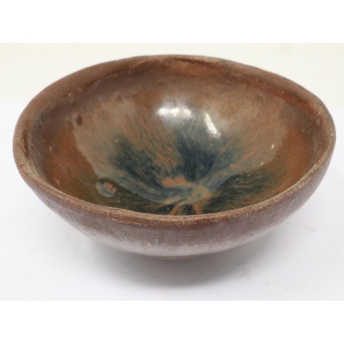 198 - Southern Song Dynasty glazed hare fur footed bowl, D: 90 mm. UK P&P Group 1 (£16+VAT for the first l... 