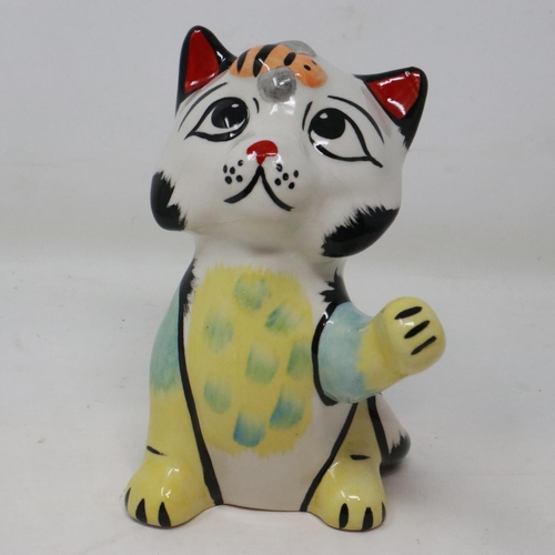 222 - Lorna Bailey cat, Bumblebee, no cracks or chips, H: 12 cm. UK P&P Group 1 (£16+VAT for the first lot... 