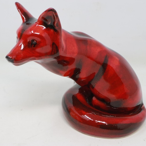 245 - Anita Harris sitting fox, signed in gold, no cracks or chips, H: 14 cm. UK P&P Group 1 (£16+VAT for ... 