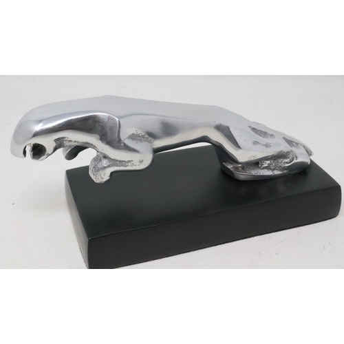 279 - Polished aluminium Jaguar car mascot on base, L: 15 cm. UK P&P Group 1 (£16+VAT for the first lot an... 