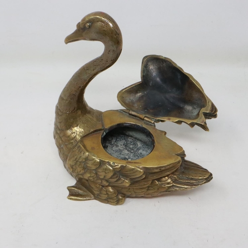 294 - German brass inkwell in the form of a swan, H: 15 cm. UK P&P Group 1 (£16+VAT for the first lot and ... 