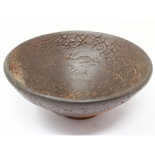 178 - Song Dynasty brown salt glazed tea bowl, D: 95 mm. UK P&P Group 2 (£20+VAT for the first lot and £4+... 