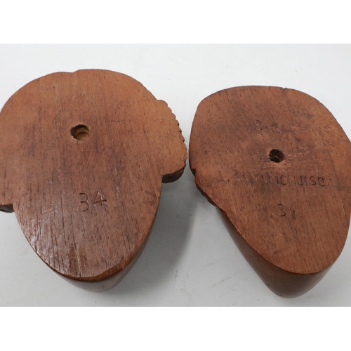 301 - Two 20th century Madagascan Rosewood carvings signed Atandroy Ramamonjisoa. UK P&P Group 1 (£16+VAT ... 