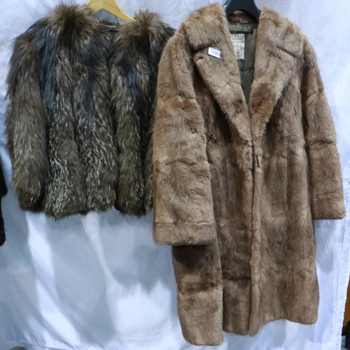 307 - Quantity of good quality furs, jackets, coats and stoles, including Southport Furriers. Not availabl... 