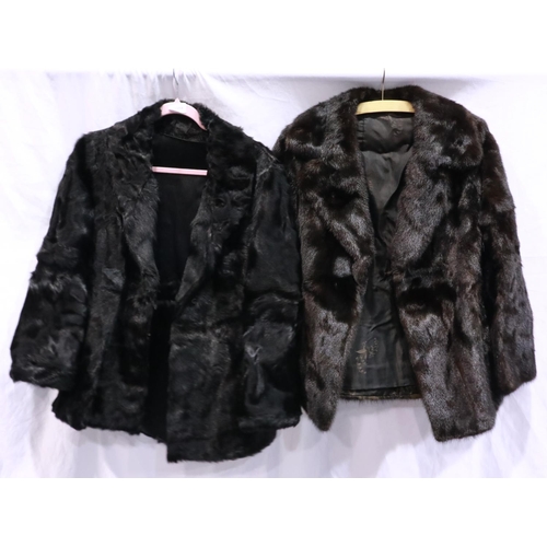 307 - Quantity of good quality furs, jackets, coats and stoles, including Southport Furriers. Not availabl... 