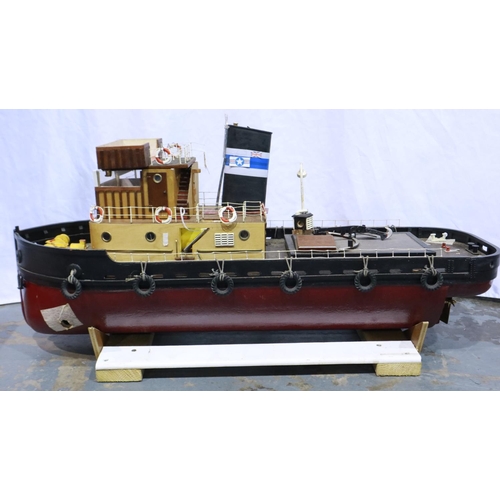 312 - Radio controlled model tug boat, wood construction, electric twin motors and brass propellers, L: 80... 