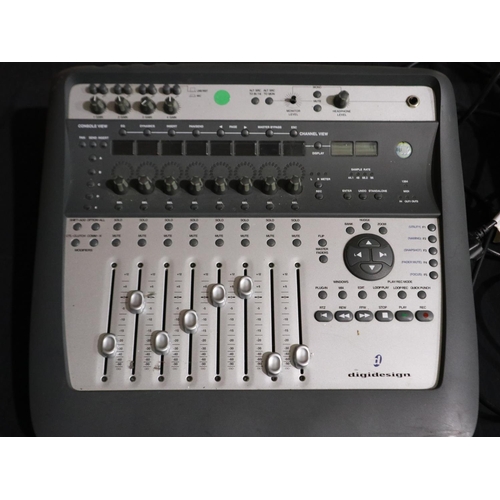 385 - Digidesign Digi 200 mixer desk. Not available for in-house P&P