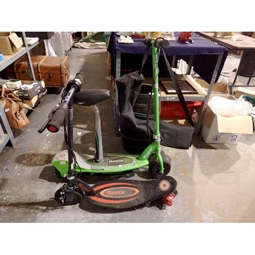 1003A - Two Razor scooters, no chargers. Not available for in-house P&P