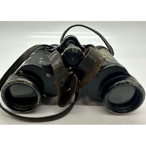 2065 - German field binoculars, marked E Leitz Wetzlar, numbered 319200, model H/6400. UK P&P Group 1 (£16+... 