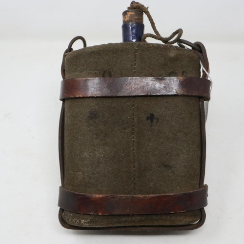 2046 - British WWI Cavalry 1903 pattern water bottle & leather pannier. UK P&P Group 1 (£16+VAT for the fir... 