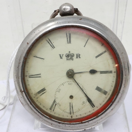 2061 - Boer War period military pocket watch in protective case. The glass and second hand are missing, no ... 