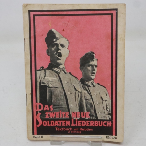 2097 - WWII German Army song book. UK P&P Group 1 (£16+VAT for the first lot and £2+VAT for subsequent lots... 