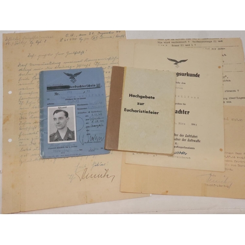 2099 - German WWII period documents, all relating to Luftwaffe Obergefreiter Harro Geilfuss. UK P&P Group 1... 