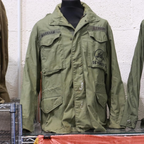 2123 - 1970s US Navy Seabees Division combat Cold Weather coat, size M OG-107, named to Markham. Some tears... 