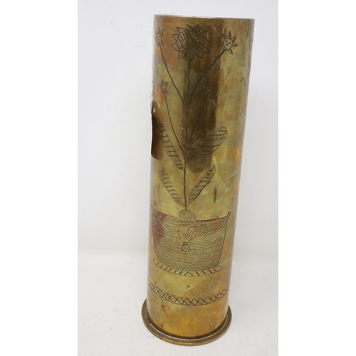 2130 - WWI German trench art vase made from a spent shell case. UK P&P Group 2 (£20+VAT for the first lot a... 