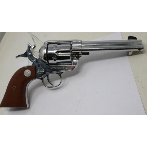 2133 - Kokusai Sangyo 1970's Japanese made Colt SAA replica, with 5 dummy rounds. UK P&P Group 2 (£20+VAT f... 