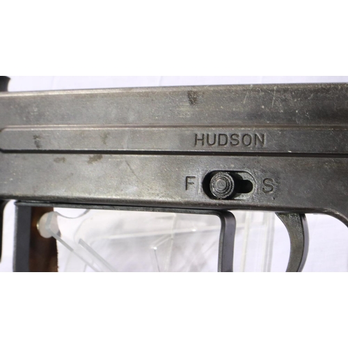 2134 - Madsen 1970's full size replica SMG by Hudson. UK P&P Group 3 (£30+VAT for the first lot and £8+VAT ... 