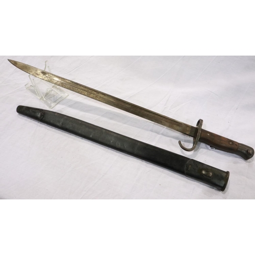 2147 - A British M1907 sword bayonet with hooked quillon, dated 1909, maker Sanderson. Unit marking on the ... 