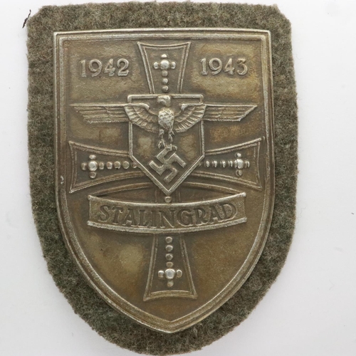 2174 - German Stalingrad Campaign shield. UK P&P Group 1 (£16+VAT for the first lot and £2+VAT for subseque... 