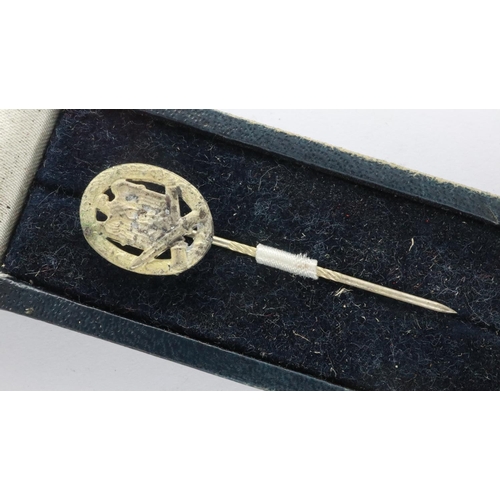 2176 - WWII German cased silver class wound badge stick pin. UK P&P Group 1 (£16+VAT for the first lot and ... 